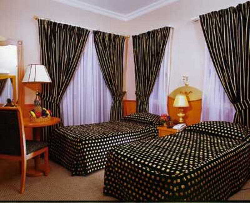 Zain International Hotel Dubai Bagian luar foto